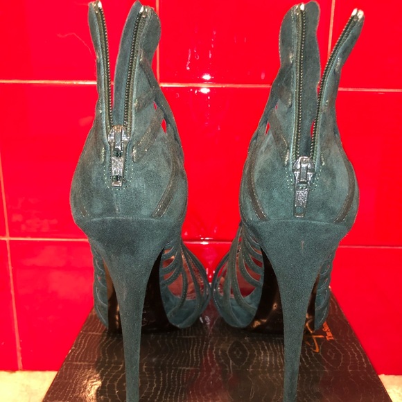 di Beatrice Suede Heels - Picture 2 of 7